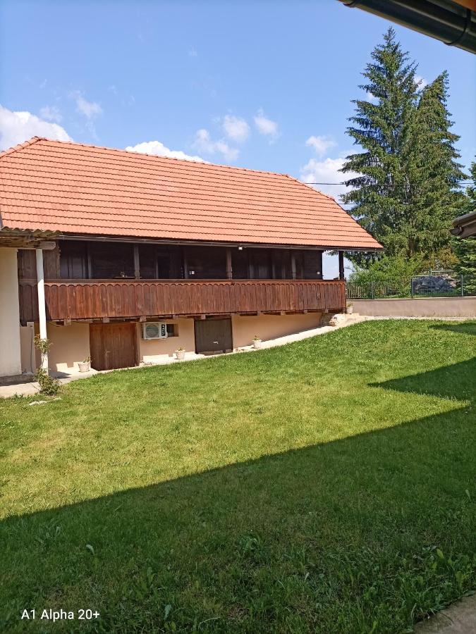 Kuca Za Odmor Braco Apartment Donji Zvecaj Luaran gambar